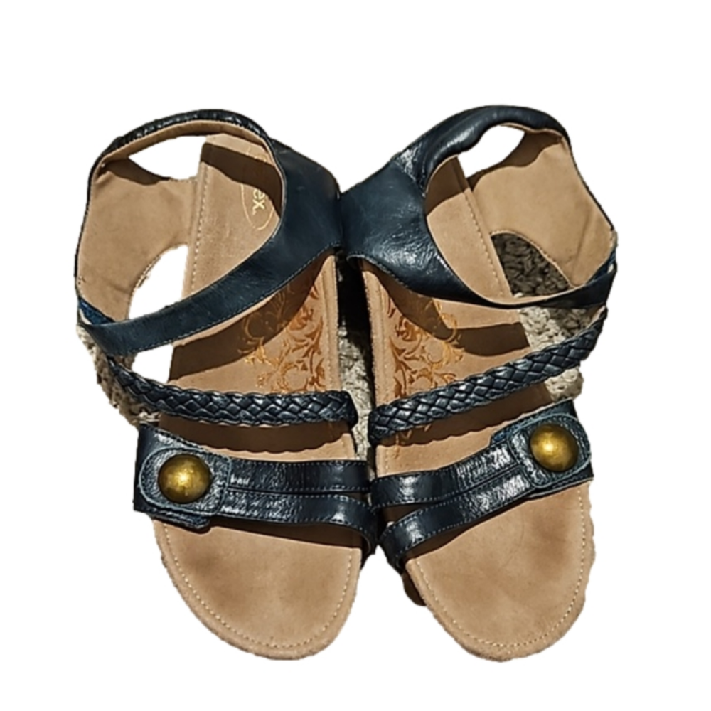 AETREX Naya Avril Braided Quarter Strap Wedge Sandal in dark green size 8.5 EUC